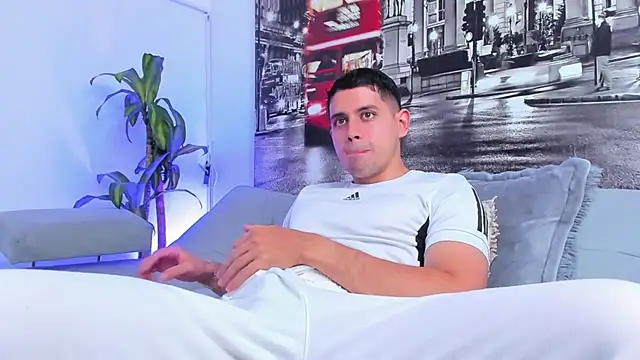 Snapshot of ANDER_PEREZ chatting on 03/01/25, 04:44 ANDER PEREZ online show from 03/01/25, 04:44