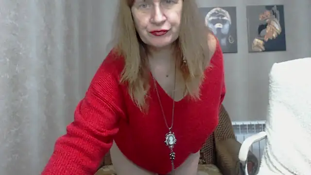 Snapshot of koroleva70 chatting on 12/19/24, 06:56 koroleva70 online show from 12/19/24, 06:56