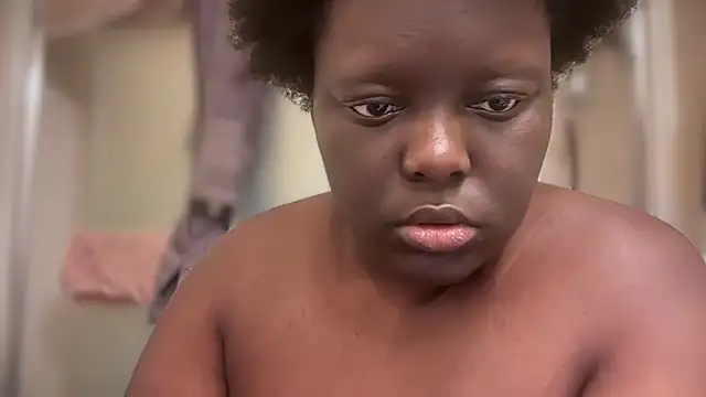 Yagurl  west online show from 02/09/25, 10:21