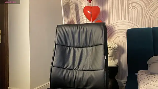 viviann evans online show from 03/13/26, 01:01