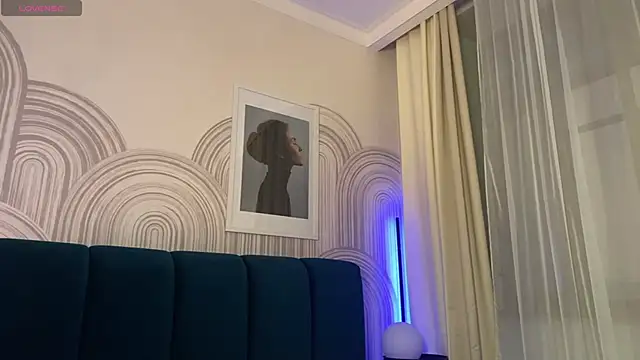 viviann evans online show from 03/30/26, 12:55