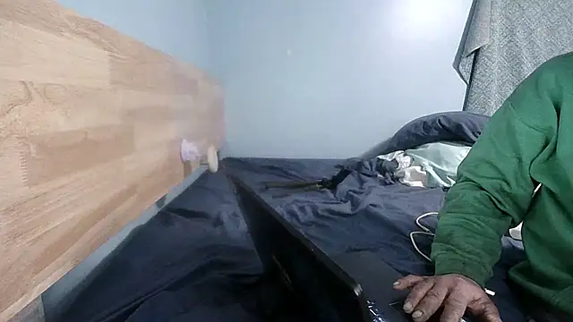 Mshizzle12 online show from 02/17/26, 09:06