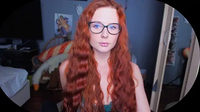 Snapshot of KlementinaBbG chatting on 12/14/24, 08:51 KlementinaBbG online show from 12/14/24, 08:51