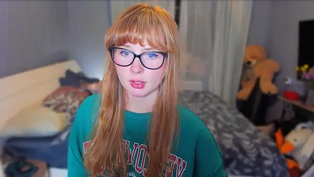 Snapshot of KlementinaBbG chatting on 10/05/25, 08:40 KlementinaBbG online show from 10/05/25, 08:40