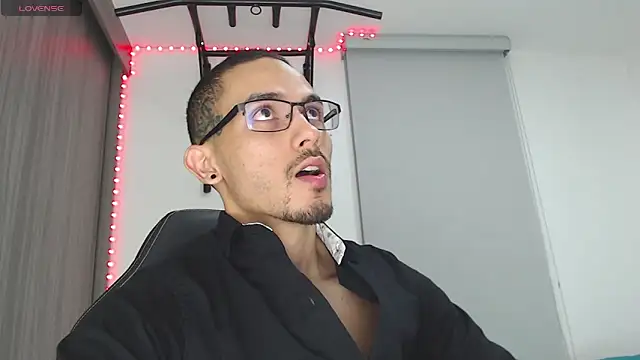 russthiago online show from 03/06/25, 01:35