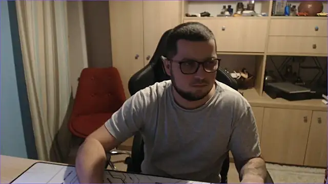 bigpuff hott online show from 10/15/25, 06:41