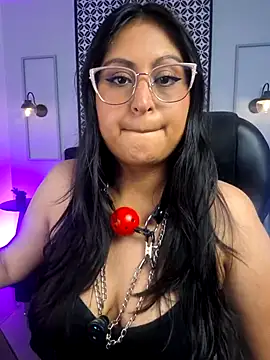 Snapshot of Amber_gold_ chatting on 05/01/26, 04:06 Amber gold online show from 05/01/26, 04:06