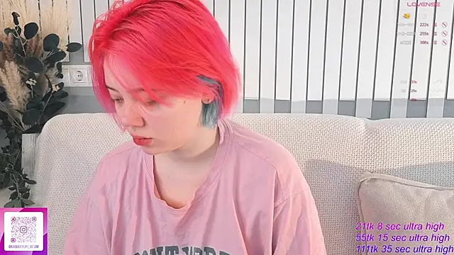   KawaiiYuki   online show from 11/15/25, 06:22