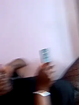 Poisonous Ivy online show from 12/04/24, 09:57