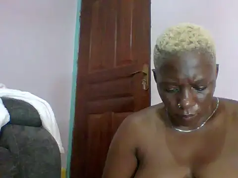 Poisonous Ivy online show from 12/12/24, 11:50