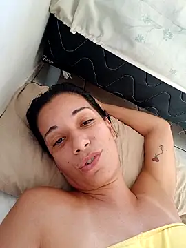 Snapshot of marcelinha30 chatting on 02/19/25, 01:50 marcelinha30 online show from 02/19/25, 01:50