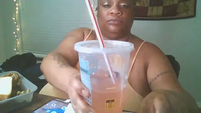 Snapshot of NaughtyHottieBBW chatting on 05/16/26, 12:29 NaughtyHottieBBW online show from 05/16/26, 12:29