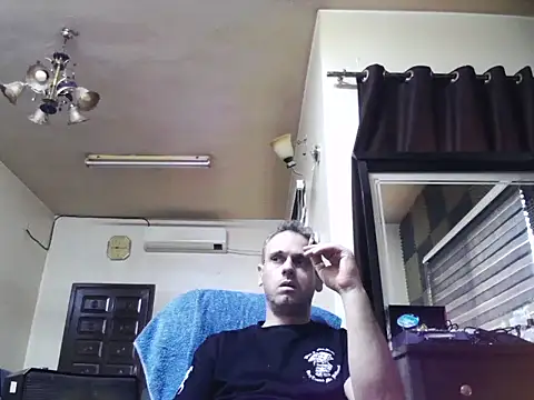 Arabeyes online show from 03/24/26, 02:11