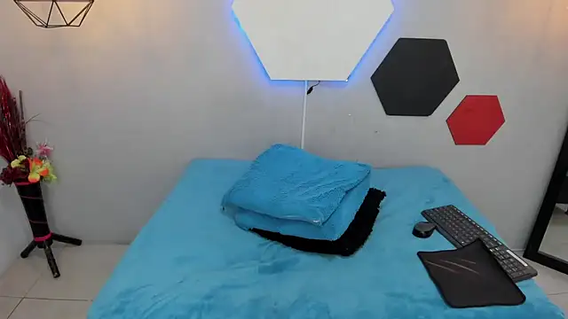 martinaclark online show from 03/08/25, 10:11