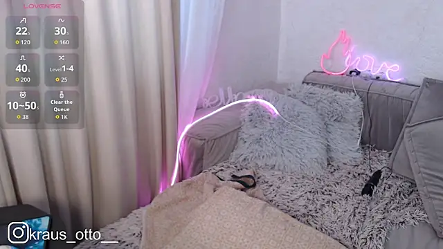 Snapshot of mrs_kitty69 chatting on 02/23/26, 10:12 mrs kitty69 online show from 02/23/26, 10:12