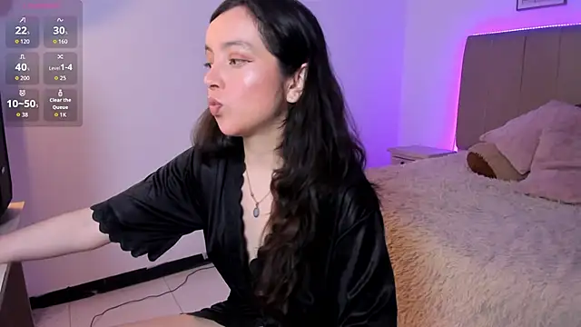 Snapshot of ana_ev chatting on 05/17/26, 11:50 ana ev online show from 05/17/26, 11:50