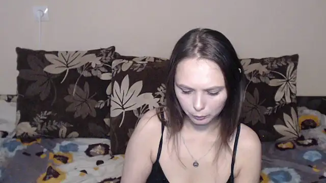 Snapshot of Nika_Shiny chatting on 04/13/26, 03:23 Nika Shiny online show from 04/13/26, 03:23