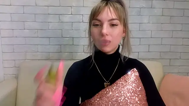 MiaMinx online show from 02/14/25, 04:37