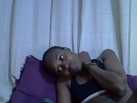 Snapshot of Tanaissa2 chatting on 10/08/25, 11:13 Tanaissa2 online show from 10/08/25, 11:13