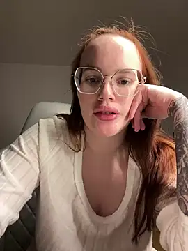 Mona-Peaches online show from 12/27/24, 04:54