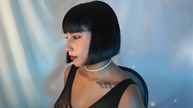 JulietaWinona online show from 10/26/25, 09:21