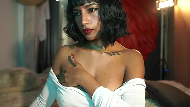 JulietaWinona online show from 04/24/26, 04:42