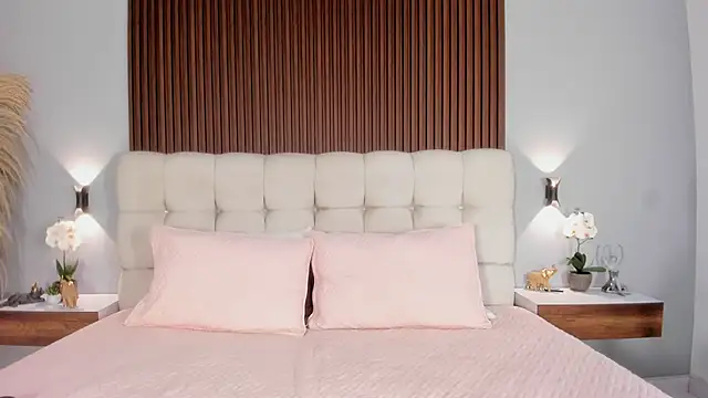 sofi potter  online show from 04/11/26, 10:14