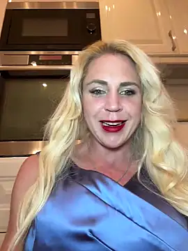 Snapshot of Kate-monroe chatting on 03/04/25, 07:43 Kate-monroe online show from 03/04/25, 07:43