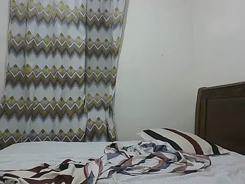 Snapshot of sexy__candyy chatting on 07/14/26, 11:21 sexy candyy online show from 07/14/26, 11:21