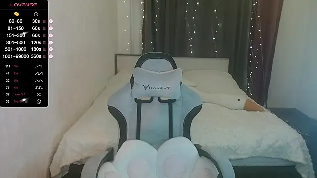 Snapshot of BlackyKitt chatting on 12/13/24, 05:43 BlackyKitt online show from 12/13/24, 05:43