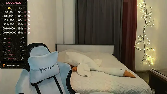 Snapshot of BlackyKitt chatting on 09/19/25, 04:40 BlackyKitt online show from 09/19/25, 04:40