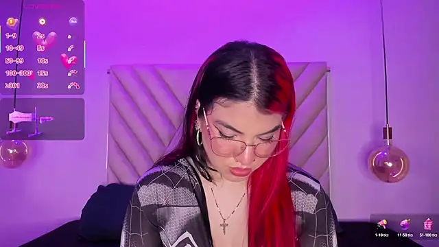 EmmaSwift  online show from 10/29/25, 02:36