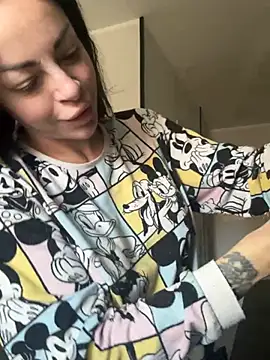 Chloe Ricci online show from 02/18/26, 07:59