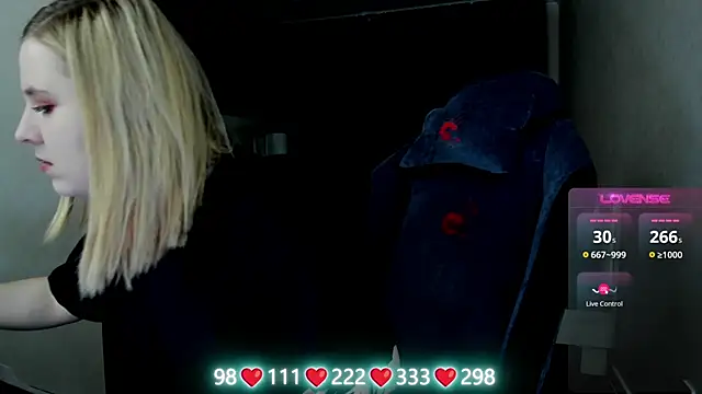 Olivia Munk online show from 05/08/26, 04:29