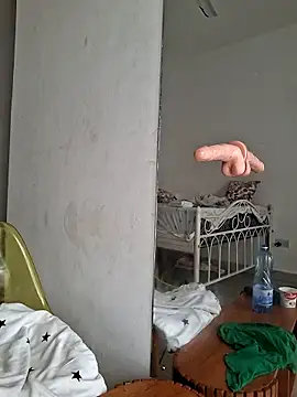 Kamdollie online show from 10/04/25, 06:11