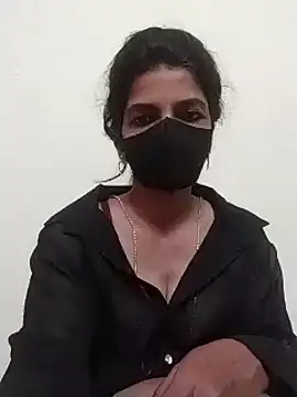 Snapshot of Shuttii_25 chatting on 12/03/24, 05:55 Shuttii 25 online show from 12/03/24, 05:55