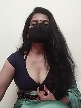 Snapshot of Shuttii_25 chatting on 01/09/25, 06:17 Shuttii 25 online show from 01/09/25, 06:17