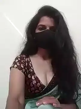 Snapshot of Shuttii_25 chatting on 01/20/25, 06:10 Shuttii 25 online show from 01/20/25, 06:10