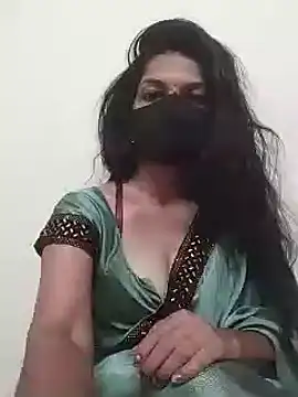 Snapshot of Shuttii_25 chatting on 03/10/25, 05:54 Shuttii 25 online show from 03/10/25, 05:54