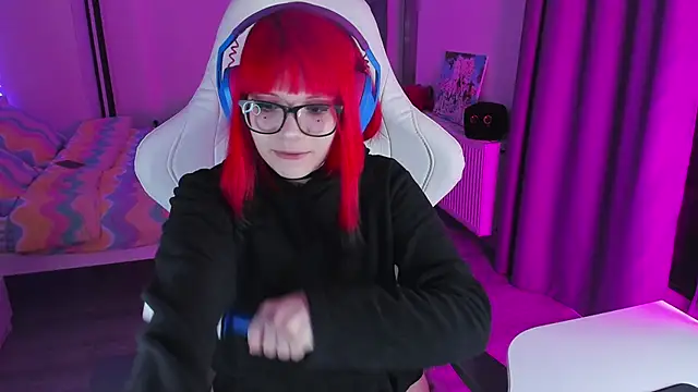 Yumi Youkai online show from 02/01/25, 04:22