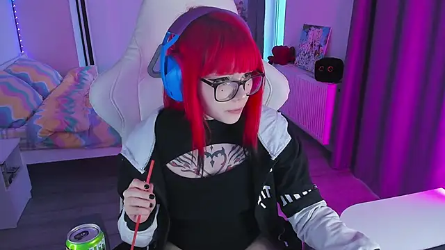 Yumi Youkai online show from 02/02/25, 10:57