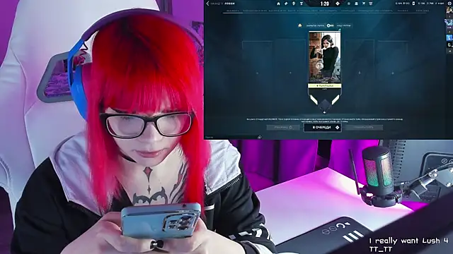 Yumi Youkai online show from 02/15/25, 10:42