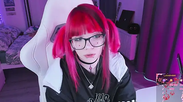 Yumi Youkai online show from 10/19/25, 09:32