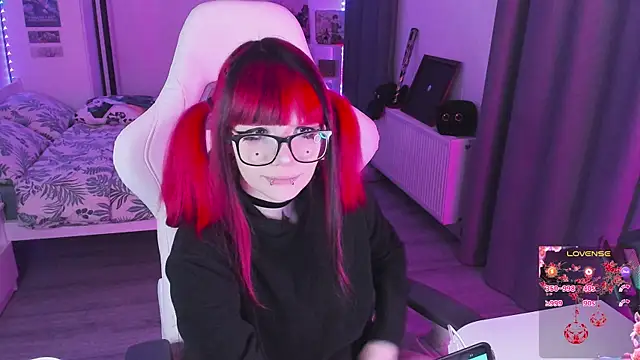 Yumi Youkai online show from 01/15/26, 02:32