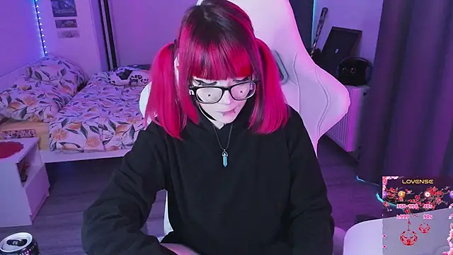 Yumi Youkai online show from 03/15/26, 12:22