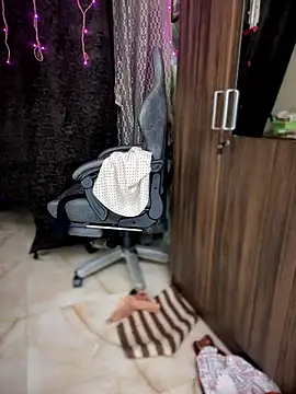 PARI Hun online show from 12/02/24, 07:25