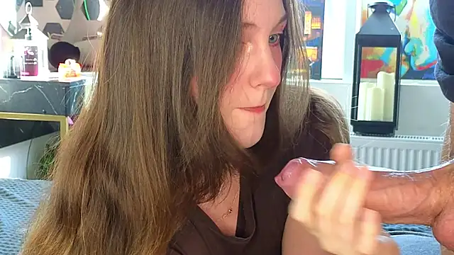 Snapshot of CumBandd chatting on 10/21/25, 07:31 CumBandd online show from 10/21/25, 07:31