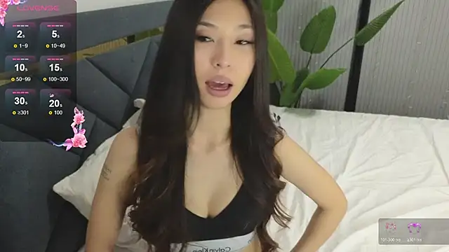 Snapshot of TrishaRey chatting on 02/06/26, 05:45 TrishaRey online show from 02/06/26, 05:45