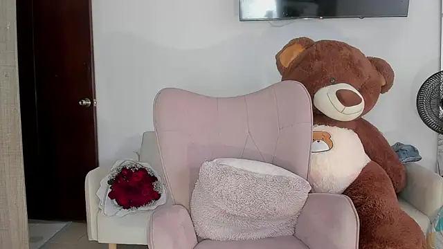 Snapshot of selene_king2 chatting on 07/20/26, 03:03 selene king2 online show from 07/20/26, 03:03