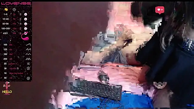 Snapshot of luxury_sex_17 chatting on 05/18/26, 05:41 luxury sex 17 online show from 05/18/26, 05:41